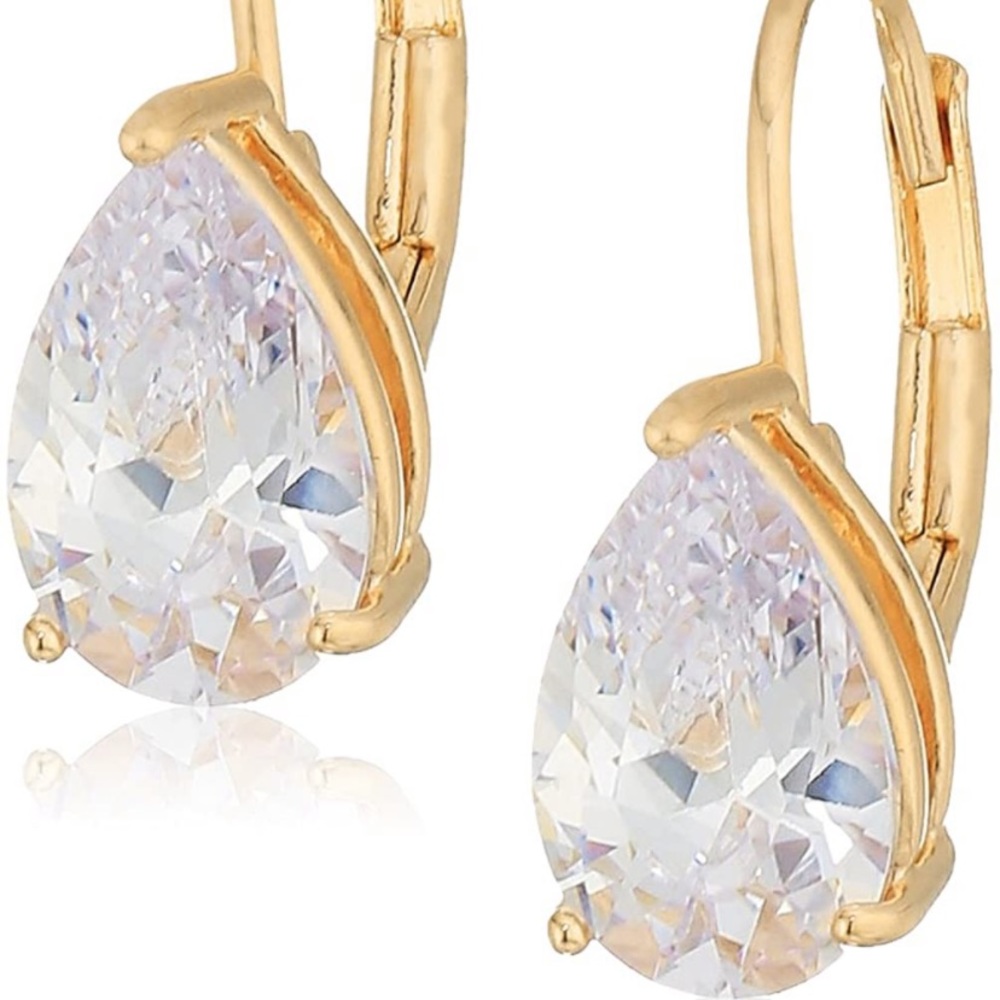 NWOT Pear Cut Gold Earrings